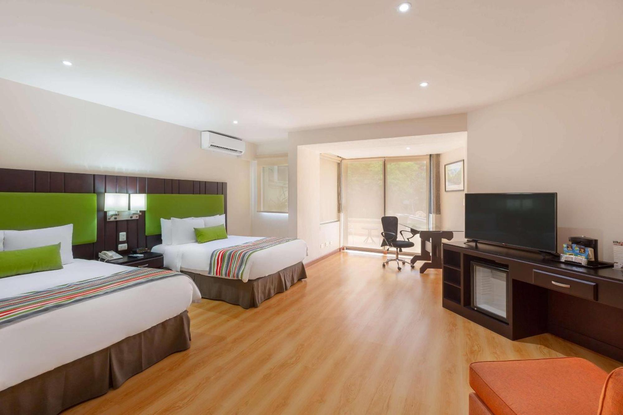 Country & By Radisson, Aeropuerto, Costa Rica Hotel 4*