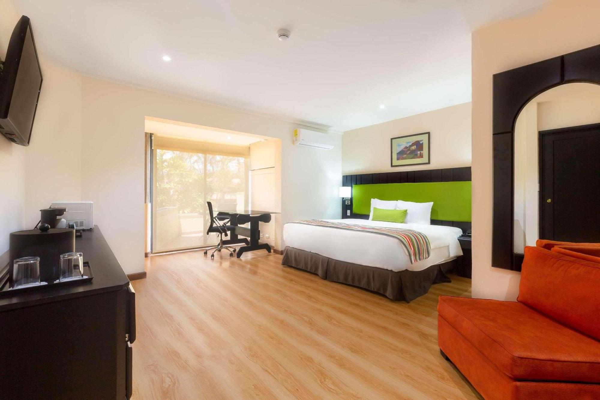 Hotel Country & By Radisson, Aeropuerto, Costa Rica
