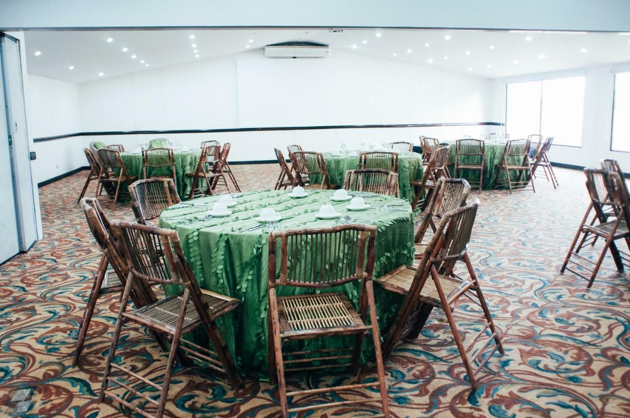 Hotel Country & By Radisson, Aeropuerto, Costa Rica